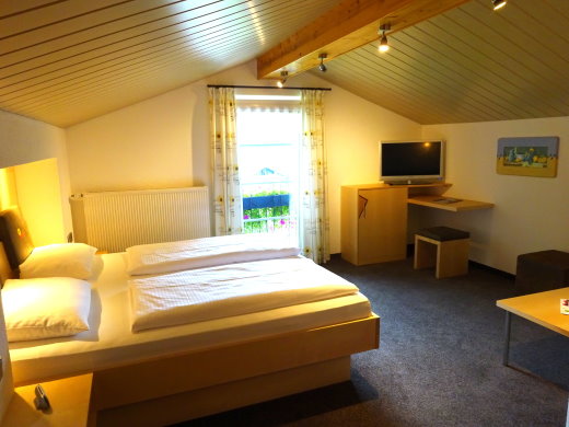 Das Doppelzimmer Nr. 2, erstes Bild Bild eins vom Doppelzimmer Nr. 2
