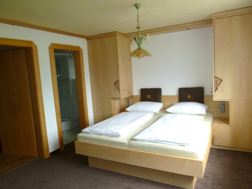 Das Familienzimmer Nr. 3, erstes Bild Bild eins vom Familienzimmer Nr. 3